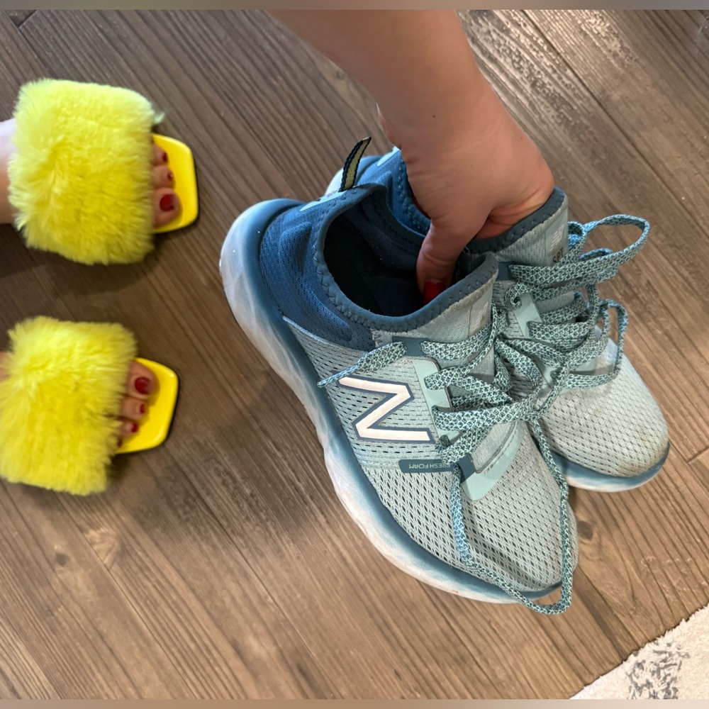 New Balance Turquoise Blue Mesh Athletic Shoes